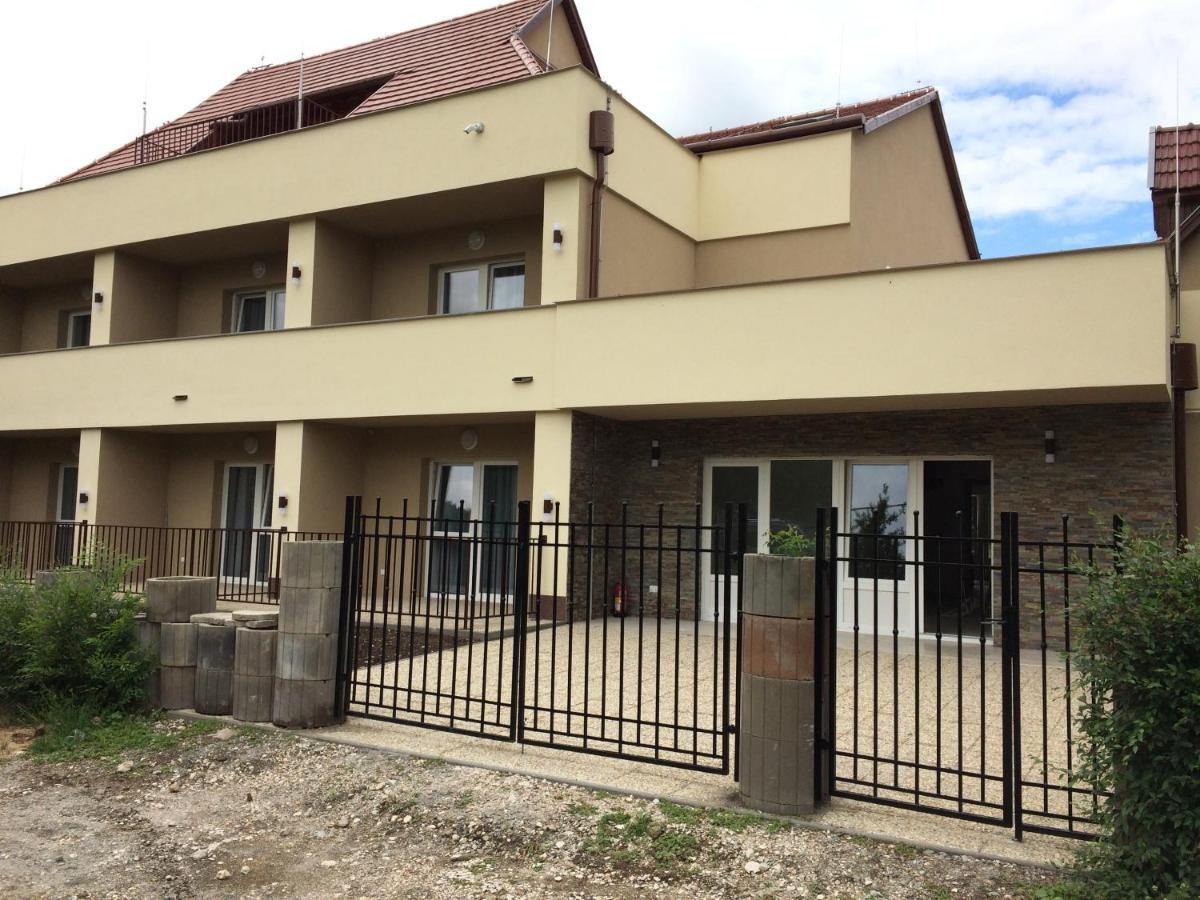 Apartamento Harmónia Panzió Bogács Exterior foto