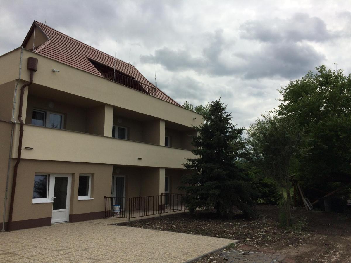 Apartamento Harmónia Panzió Bogács Exterior foto