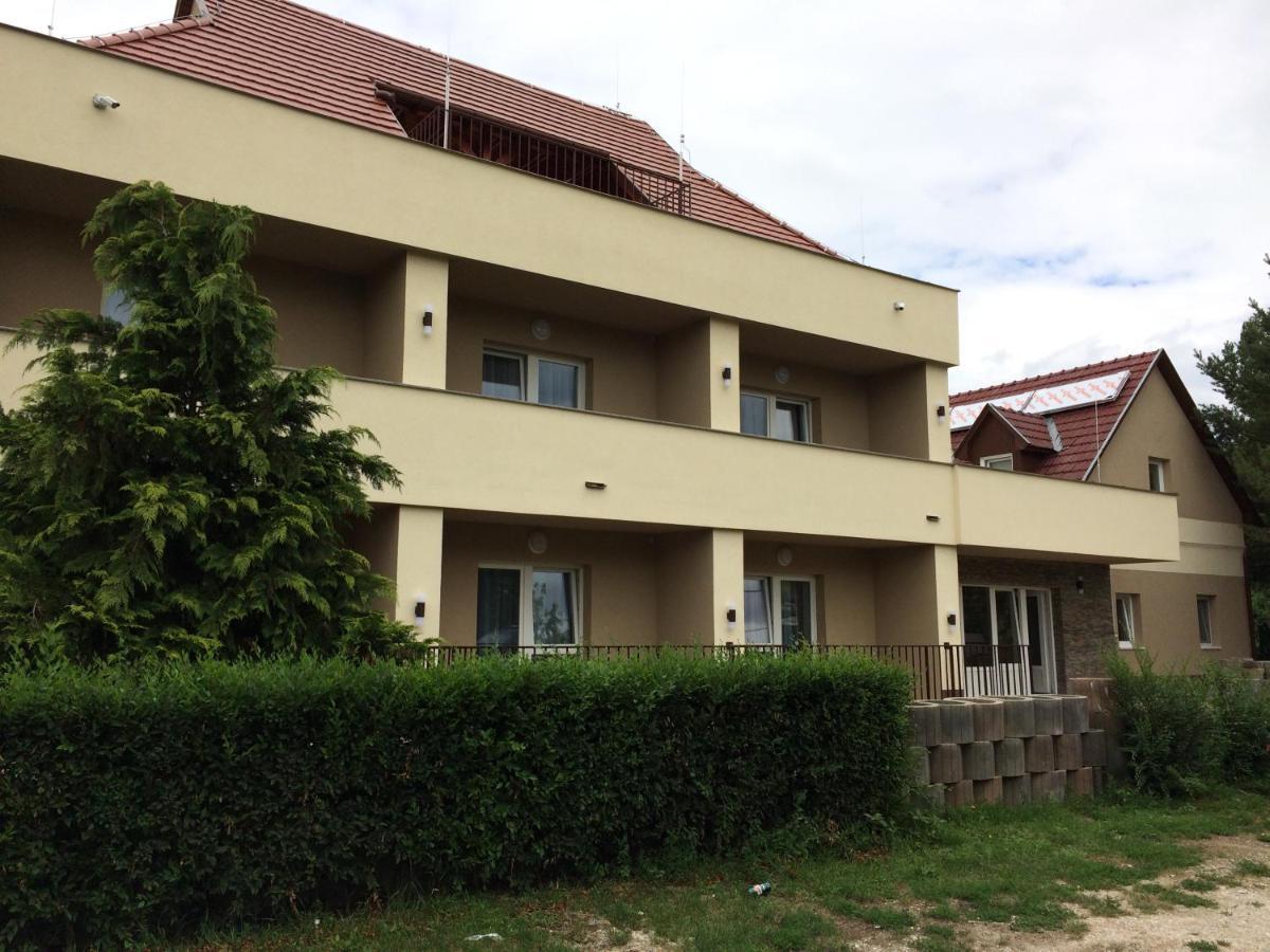 Apartamento Harmónia Panzió Bogács Exterior foto